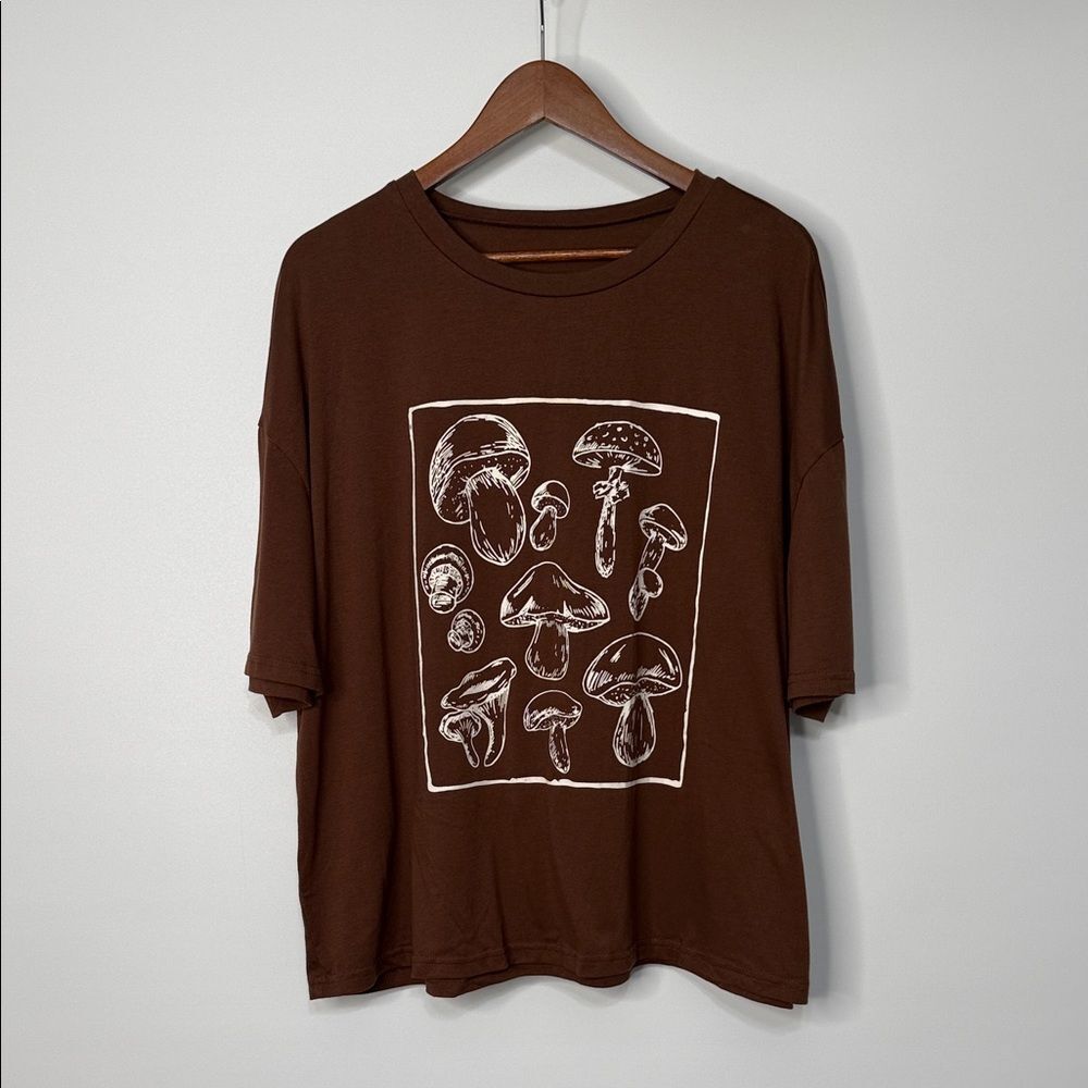 SHEIN Curve Brown Mushroom Print T-Shirt 2XL